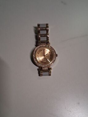Rose Gold Quartz Accent Bracelet Watch - White Links